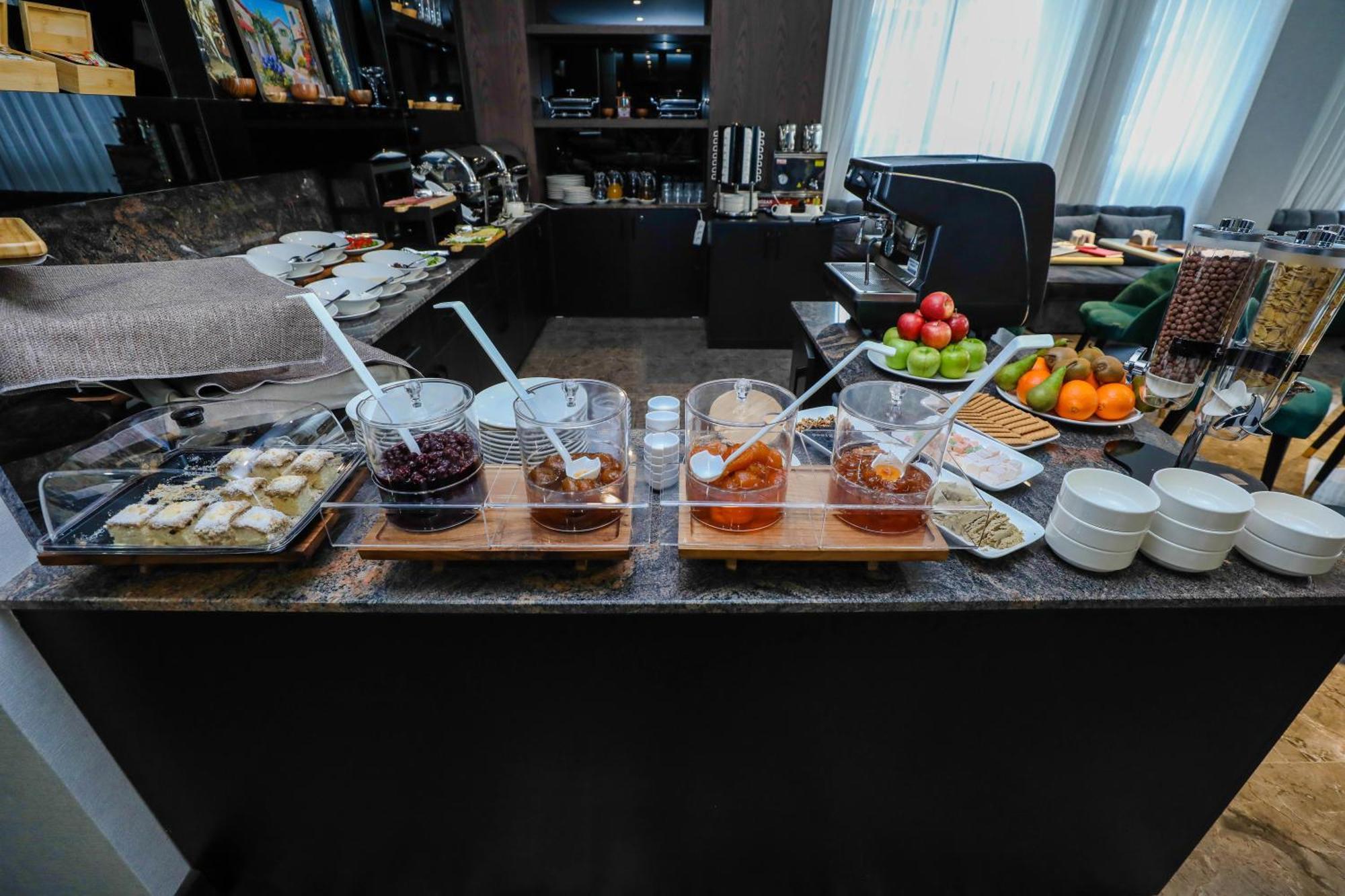 Arium Hotel Baku Kültér fotó