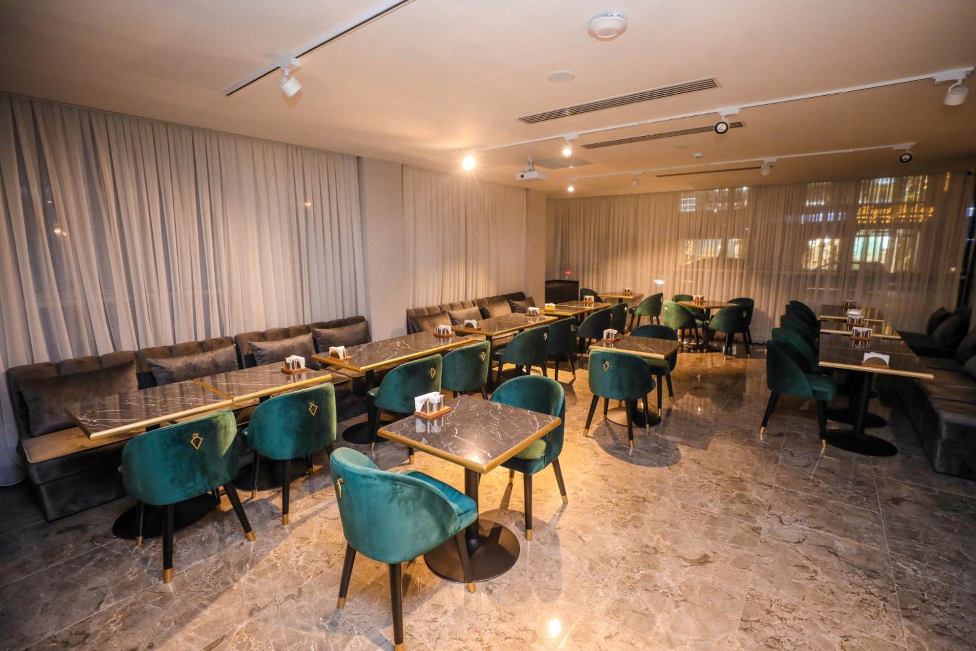 Arium Hotel Baku Kültér fotó
